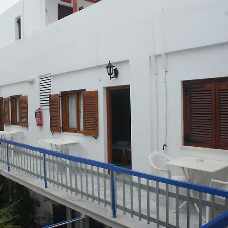 Hotel Eleftheria Parikia  Bagian luar foto