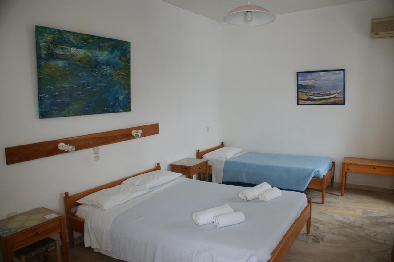 Hotel Eleftheria Parikia  Bagian luar foto