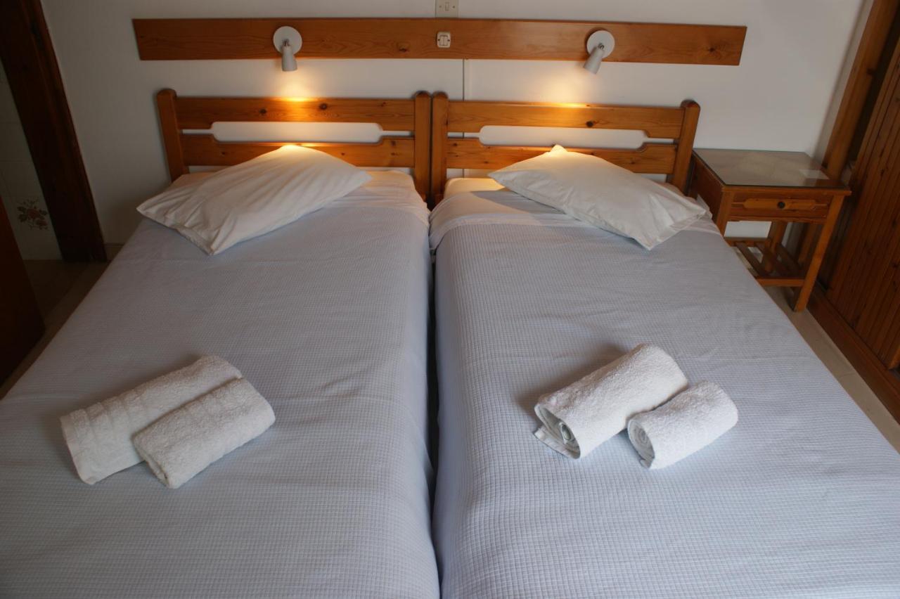 Hotel Eleftheria Parikia  Bagian luar foto