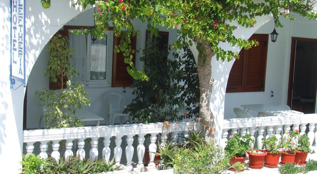 Hotel Eleftheria Parikia  Bagian luar foto