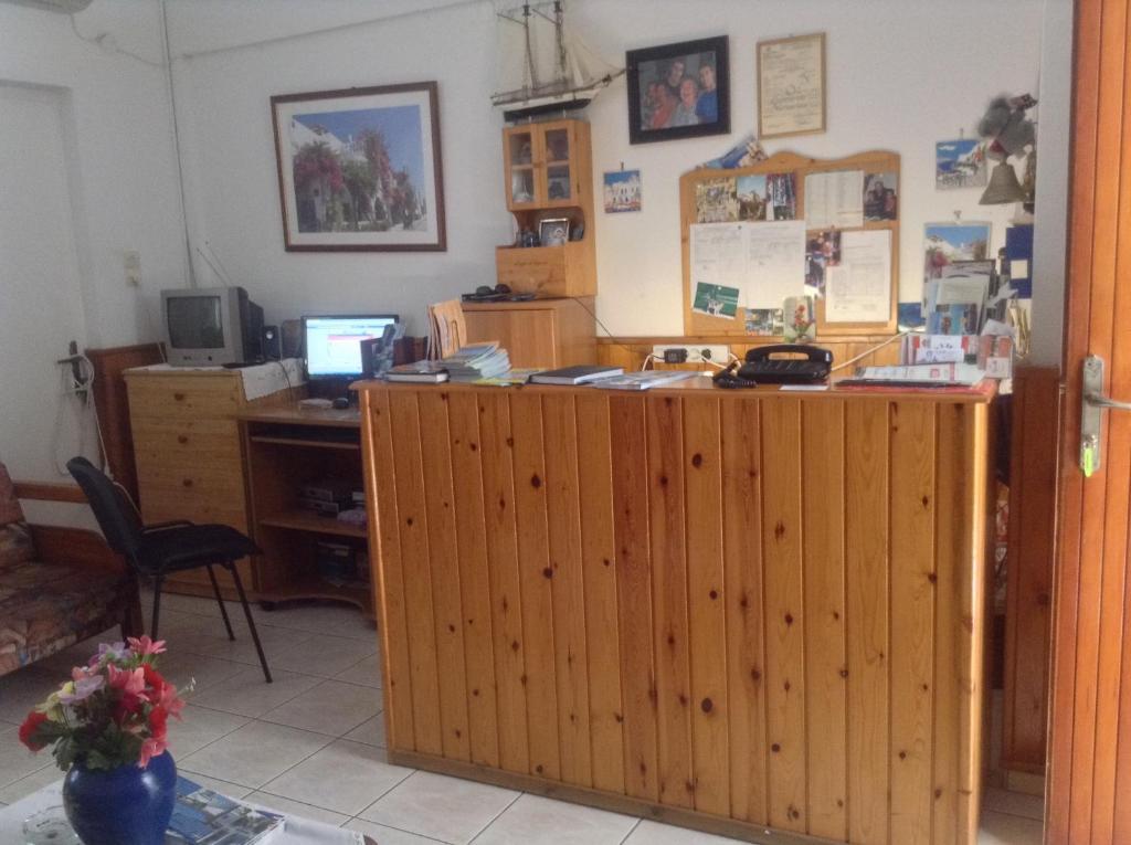 Hotel Eleftheria Parikia  Bagian luar foto