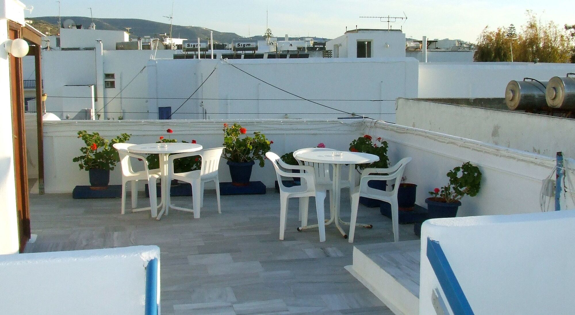 Hotel Eleftheria Parikia  Bagian luar foto